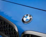 2020 BMW Z4 M40i Roadster (Color: Misano Blue Metallic) Badge Wallpapers 150x120 (27)