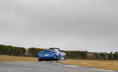 2020 BMW Z4 M40i Roadster (Color: Misano Blue Metallic) Rear Three-Quarter Wallpapers 450x275 (20)