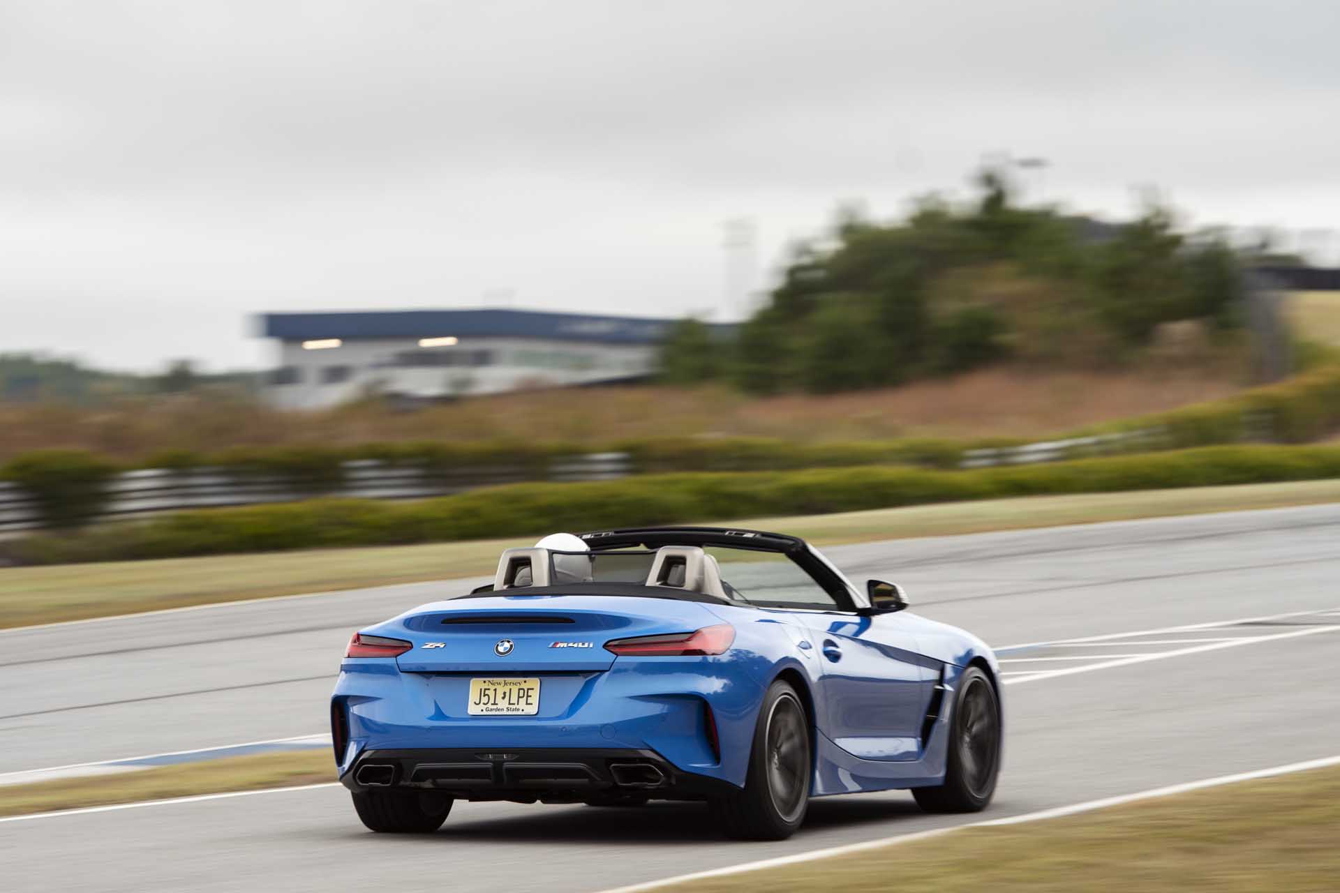 2020 BMW Z4 M40i Roadster (Color: Misano Blue Metallic) Rear Three-Quarter Wallpapers (10)