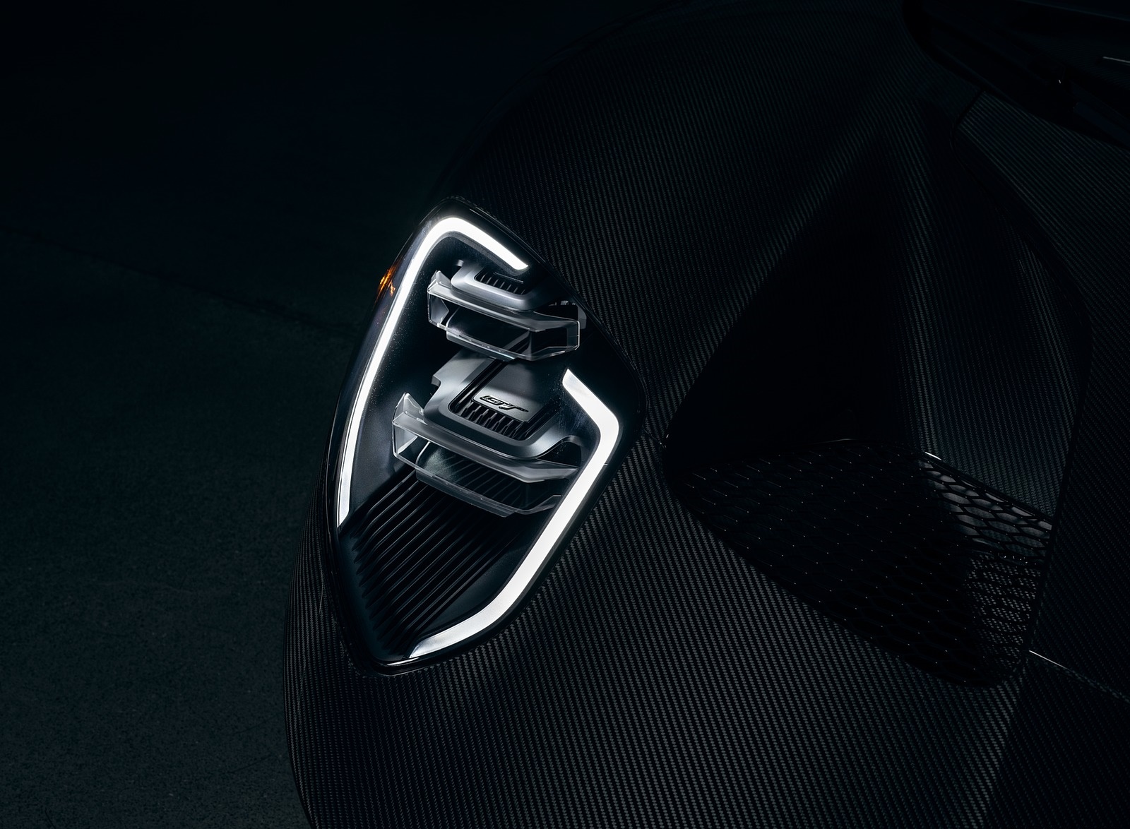 2020 Ford GT Liquid Carbon Headlight Wallpapers (11)