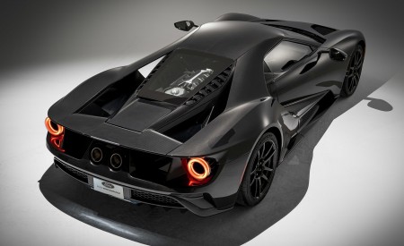 2020 Ford GT Liquid Carbon Rear Three-Quarter Wallpapers 450x275 (7)
