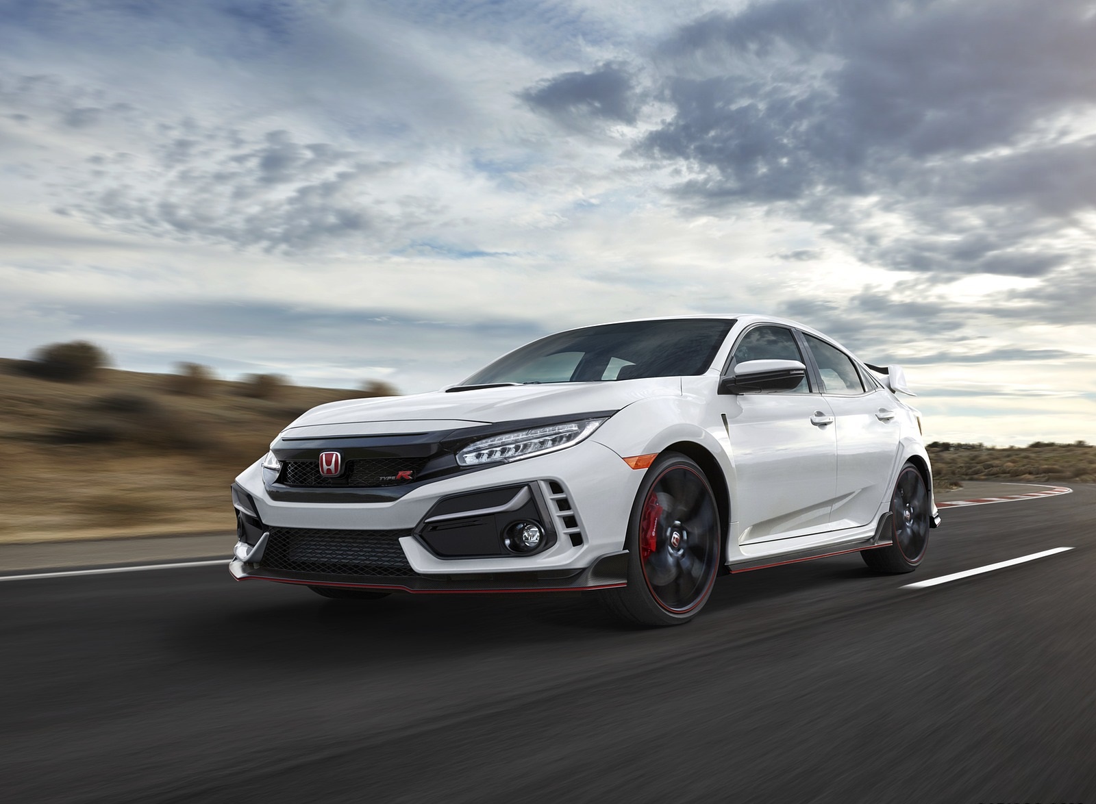 2020 Honda Civic Type R Front Three-Quarter Wallpapers (7)