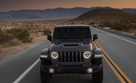 2020 Jeep Gladiator Mojave Front Wallpapers 450x275 (4)