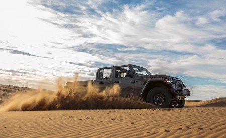 2020 Jeep Gladiator Mojave Off-Road Wallpapers 450x275 (19)