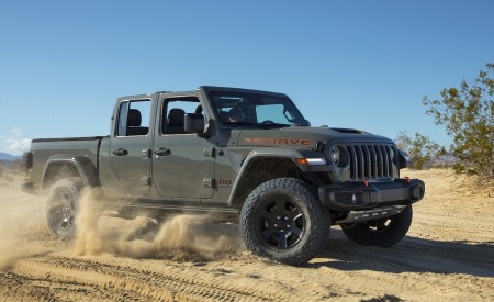 2020 Jeep Gladiator Mojave Off-Road Wallpapers 450x275 (21)