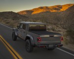 2020 Jeep Gladiator Mojave Rear Three-Quarter Wallpapers 150x120 (12)