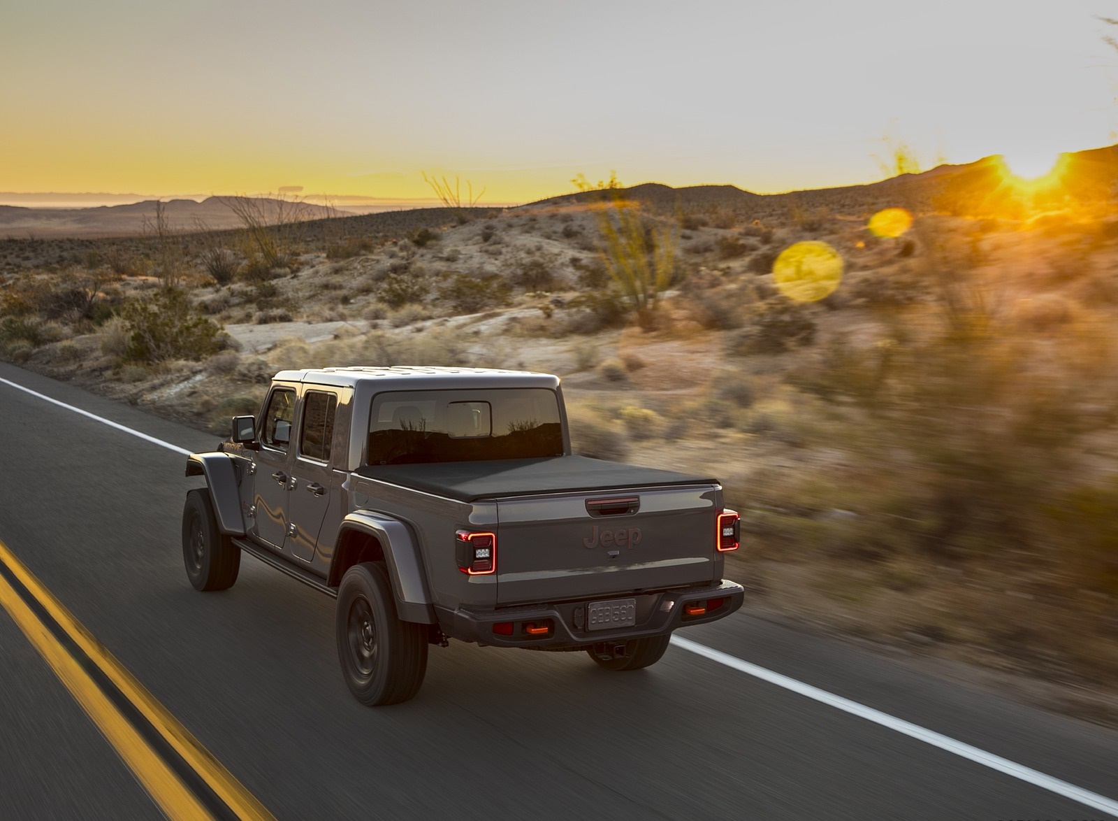 2020 Jeep Gladiator Mojave Rear Three-Quarter Wallpapers (5)