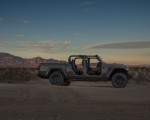 2020 Jeep Gladiator Mojave Side Wallpapers 150x120 (48)