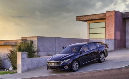 2020 Kia Cadenza Front Three-Quarter Wallpapers 450x275 (13)