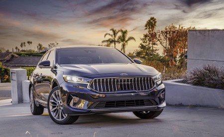 2020 Kia Cadenza Front Three-Quarter Wallpapers 450x275 (15)