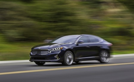 2020 Kia Cadenza Front Three-Quarter Wallpapers 450x275 (8)