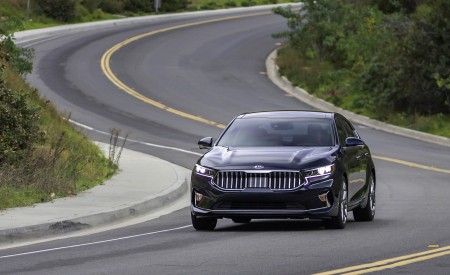 2020 Kia Cadenza Front Three-Quarter Wallpapers 450x275 (3)