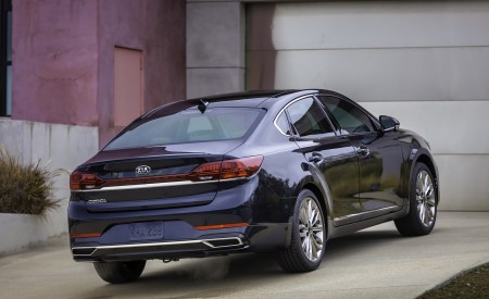 2020 Kia Cadenza Rear Three-Quarter Wallpapers 450x275 (19)