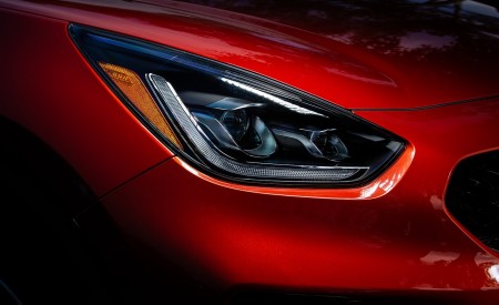 2020 Kia Niro Hybrid Headlight Wallpapers 450x275 (38)
