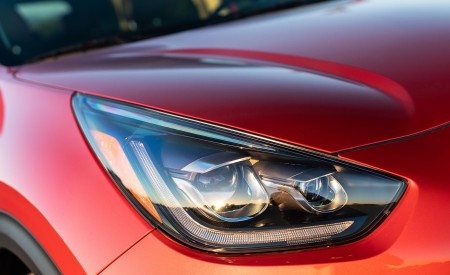2020 Kia Niro Hybrid Headlight Wallpapers 450x275 (39)