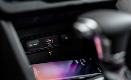 2020 Kia Niro Hybrid Interior Detail Wallpapers 450x275 (52)