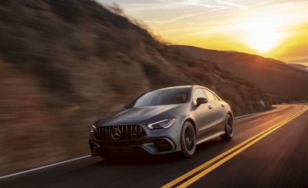 2020 Mercedes-AMG CLA 45 (US-Spec) Front Three-Quarter Wallpapers 450x275 (6)