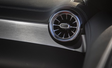 2020 Mercedes-AMG CLA 45 (US-Spec) Interior Detail Wallpapers 450x275 (67)