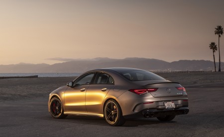2020 Mercedes-AMG CLA 45 (US-Spec) Rear Three-Quarter Wallpapers 450x275 (32)