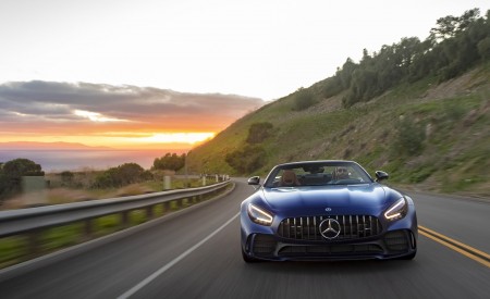 2020 Mercedes-AMG GT R Roadster (US-Spec) Front Wallpapers 450x275 (19)