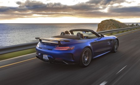 2020 Mercedes-AMG GT R Roadster (US-Spec) Rear Three-Quarter Wallpapers 450x275 (9)