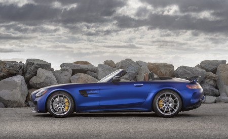 2020 Mercedes-AMG GT R Roadster (US-Spec) Side Wallpapers 450x275 (46)