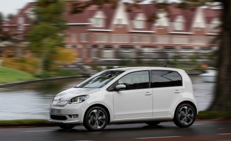 2020 Skoda Citigo iV Plug-In Hybrid Front Three-Quarter Wallpapers 450x275 (13)