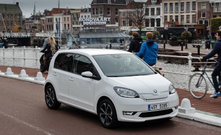 2020 Skoda Citigo iV Plug-In Hybrid Front Three-Quarter Wallpapers 450x275 (28)