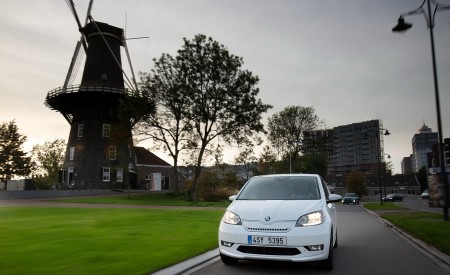 2020 Skoda Citigo iV Plug-In Hybrid Front Wallpapers 450x275 (30)