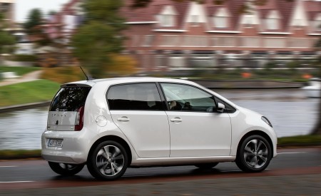 2020 Skoda Citigo iV Plug-In Hybrid Rear Three-Quarter Wallpapers 450x275 (21)