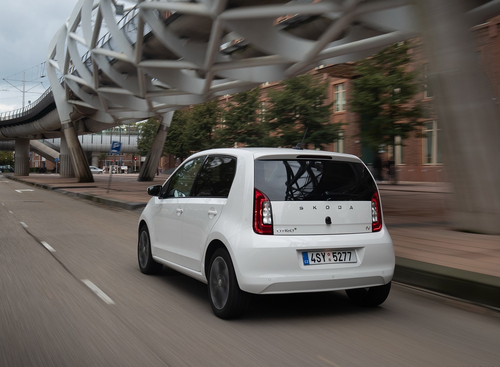 2020 Skoda Citigo iV Plug-In Hybrid Rear Three-Quarter Wallpapers (6)