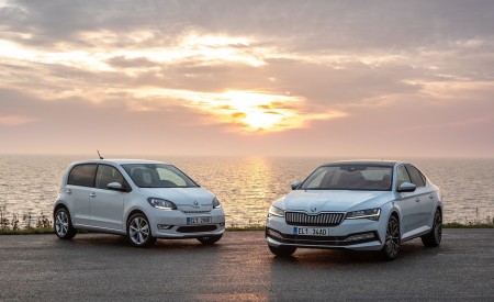 2020 Skoda Citigo iV Plug-In Hybrid and Skoda Superb iV Wallpapers 450x275 (81)
