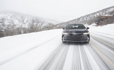 2020 Toyota Avalon Limited AWD Front Wallpapers 450x275 (4)