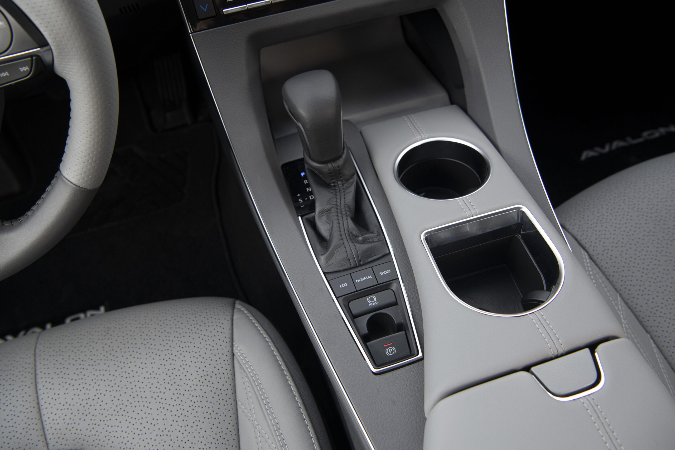 2020 Toyota Avalon Limited AWD Interior Detail Wallpapers (14)