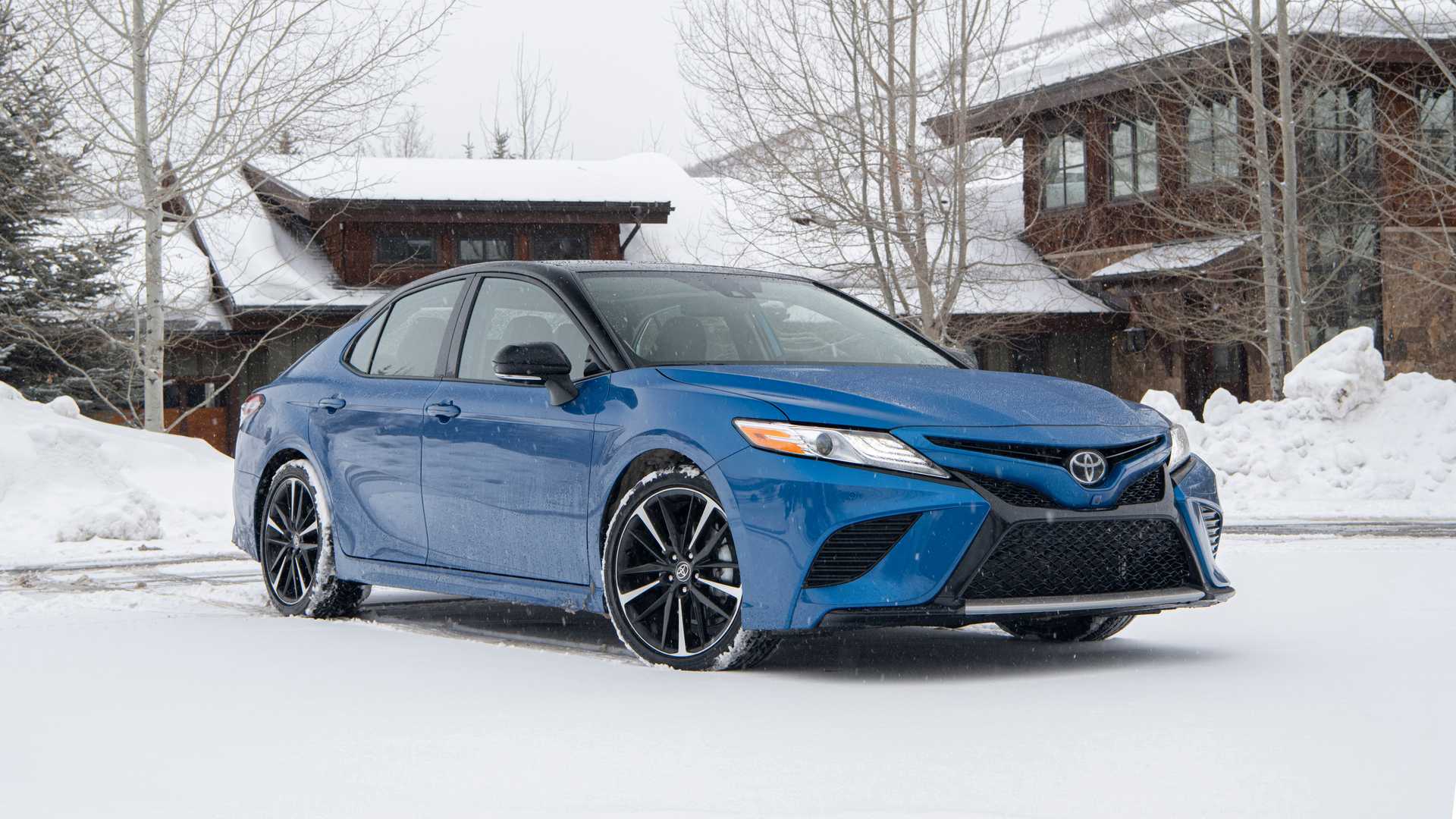 2020 Toyota Camry XSE AWD Front Three-Quarter Wallpapers (14)