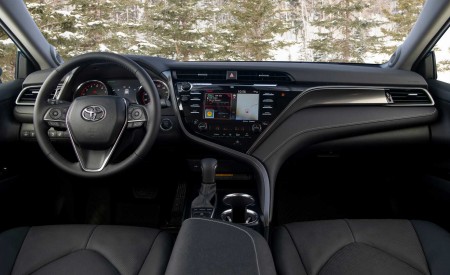 2020 Toyota Camry XSE AWD Interior Cockpit Wallpapers 450x275 (80)