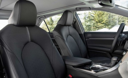 2020 Toyota Camry XSE AWD Interior Front Seats Wallpapers 450x275 (62)
