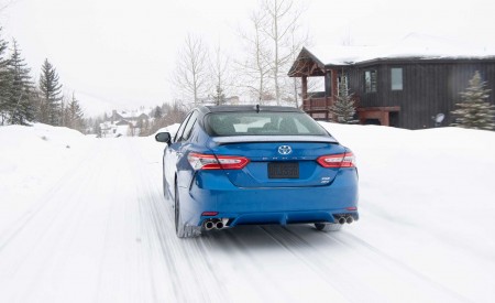 2020 Toyota Camry XSE AWD Rear Wallpapers 450x275 (18)