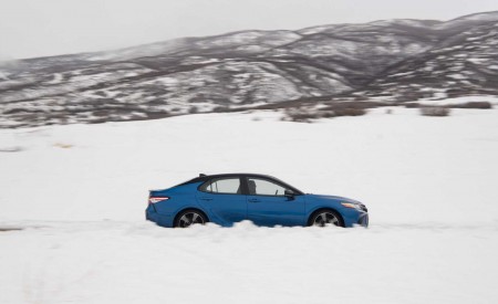 2020 Toyota Camry XSE AWD Side Wallpapers 450x275 (44)