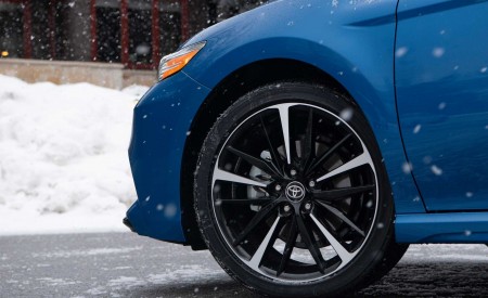 2020 Toyota Camry XSE AWD Wheel Wallpapers 450x275 (54)