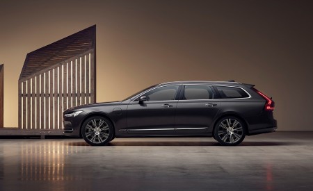2020 Volvo V90 Recharge T8 plug-in hybrid (Color: Platinum Grey) Side Wallpapers 450x275 (6)