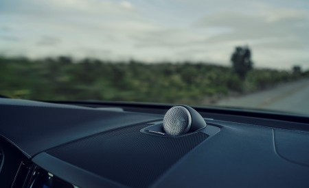 2020 Volvo XC60 T8 Twin Engine Plug-In Hybrid AWD (Color: Osmium Grey Metallic) Interior Detail Wallpapers 450x275 (12)