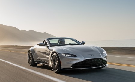 2021 Aston Martin Vantage Roadster (Color: Spirit Silver; US-Spec) Front Three-Quarter Wallpapers 450x275 (73)