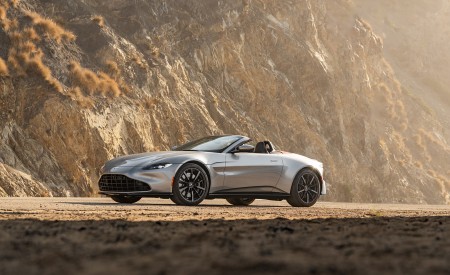 2021 Aston Martin Vantage Roadster (Color: Spirit Silver; US-Spec) Front Three-Quarter Wallpapers 450x275 (110)