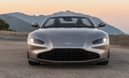 2021 Aston Martin Vantage Roadster (Color: Spirit Silver; US-Spec) Front Wallpapers 450x275 (112)