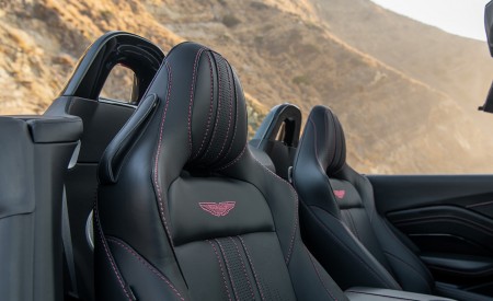 2021 Aston Martin Vantage Roadster (Color: Spirit Silver; US-Spec) Interior Seats Wallpapers 450x275 (125)