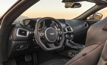 2021 Aston Martin Vantage Roadster (Color: Spirit Silver; US-Spec) Interior Wallpapers 450x275 (121)