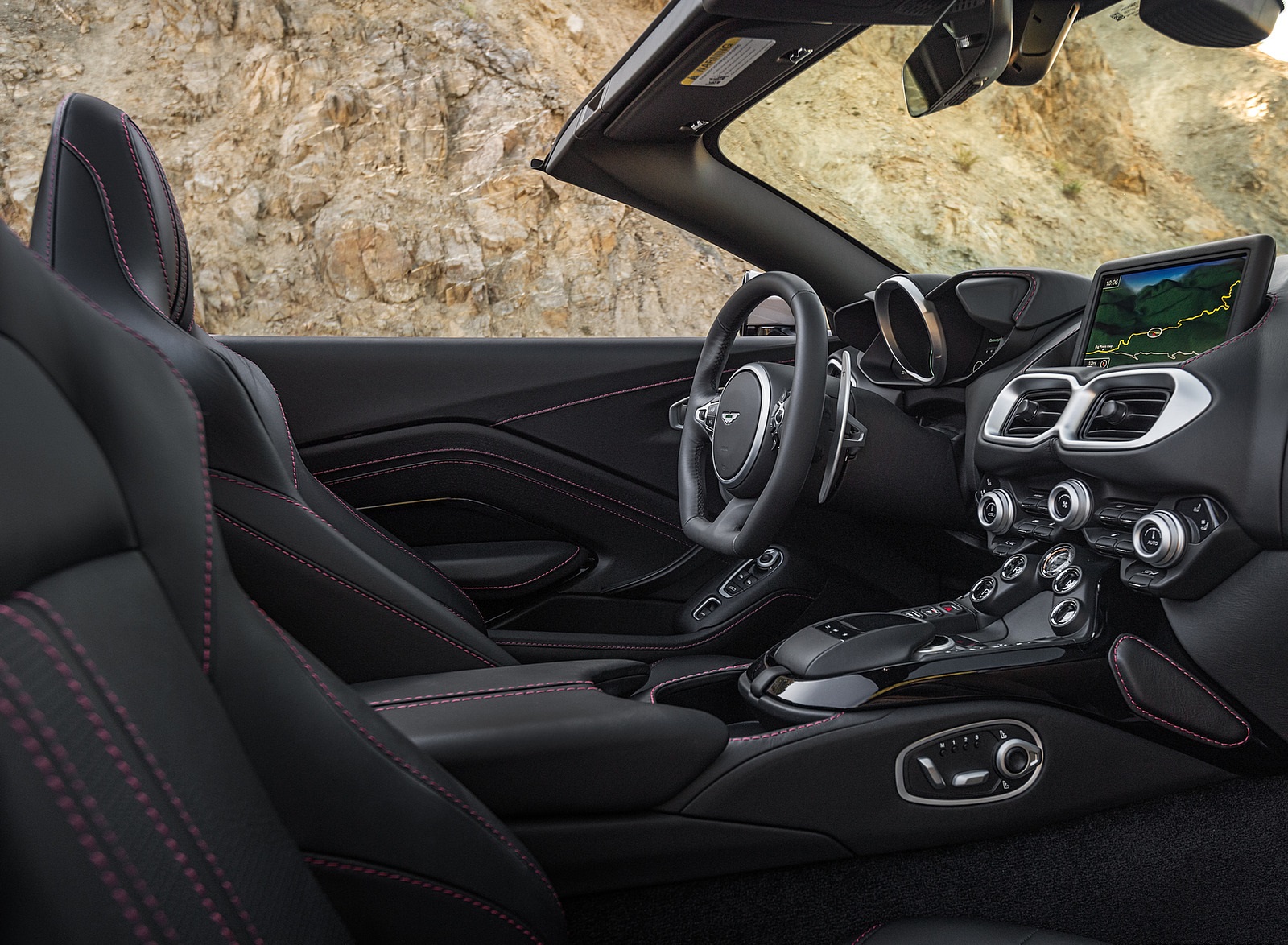 2021 Aston Martin Vantage Roadster (Color: Spirit Silver; US-Spec) Interior Wallpapers #123 of 175