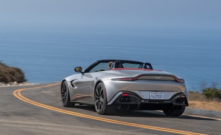 2021 Aston Martin Vantage Roadster (Color: Spirit Silver; US-Spec) Rear Three-Quarter Wallpapers 450x275 (90)