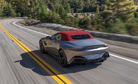 2021 Aston Martin Vantage Roadster (Color: Spirit Silver; US-Spec) Rear Three-Quarter Wallpapers 450x275 (77)